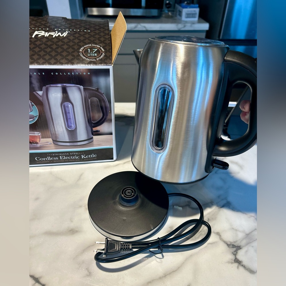 Brand New Parini Stainless Steel Cordless Electric Kettle